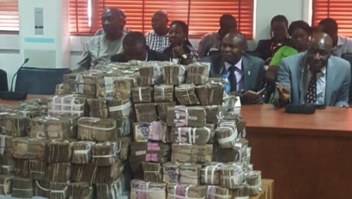 Bribe-money-offered-to-INEC-officials